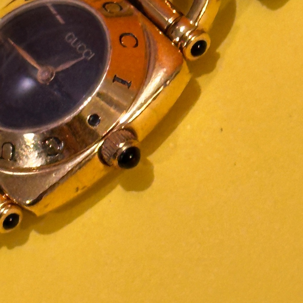 Gucci Gold and Black Women's Watch - Picture 9 of 16